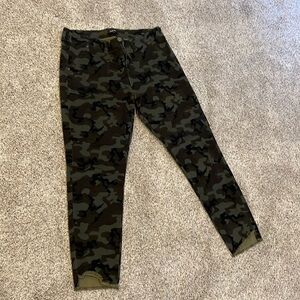 Dear John Joyrich Comfort skinny Camo, size 30
